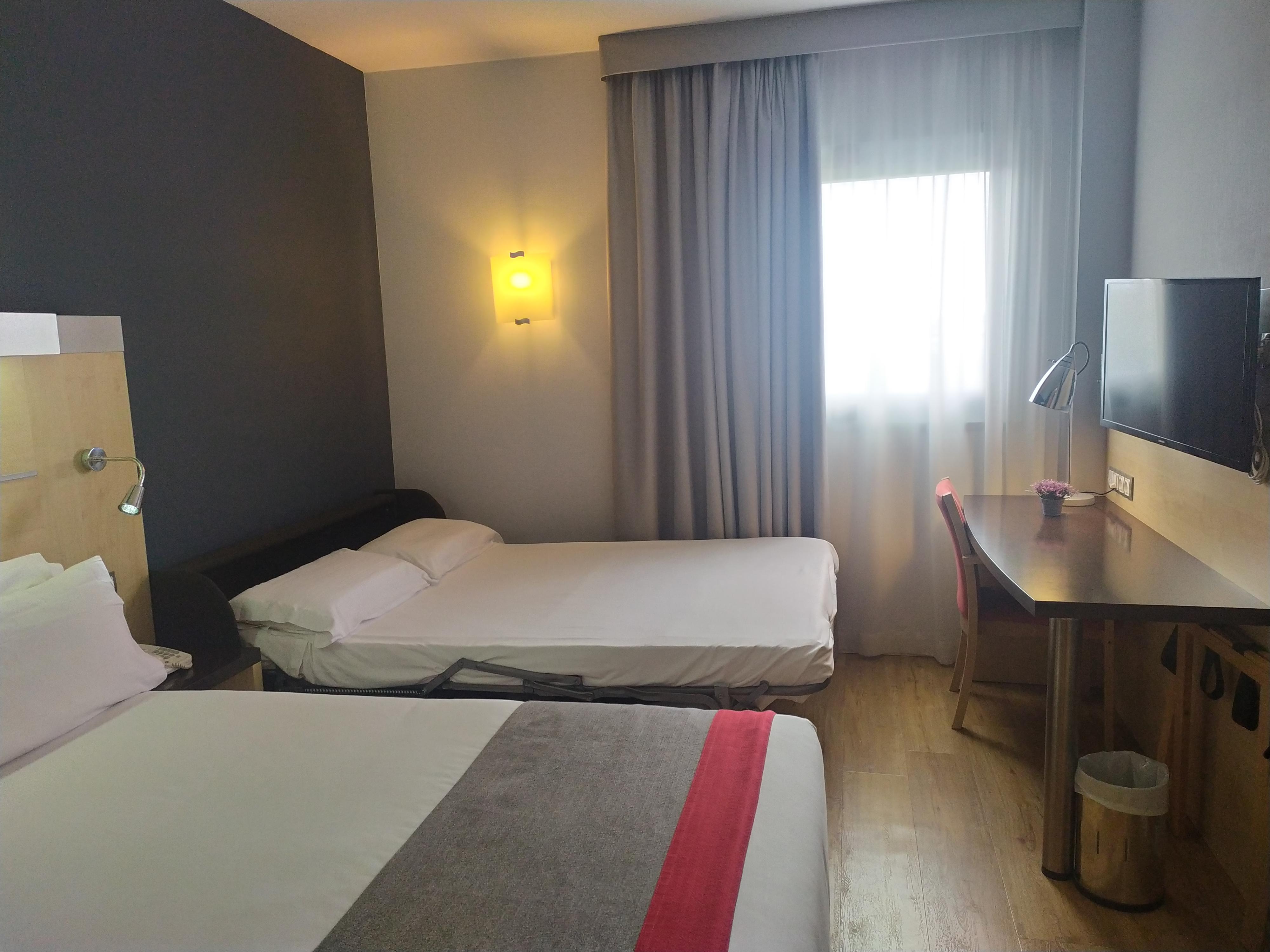 Holiday Inn Express Madrid-Getafe By Ihg מראה חיצוני תמונה