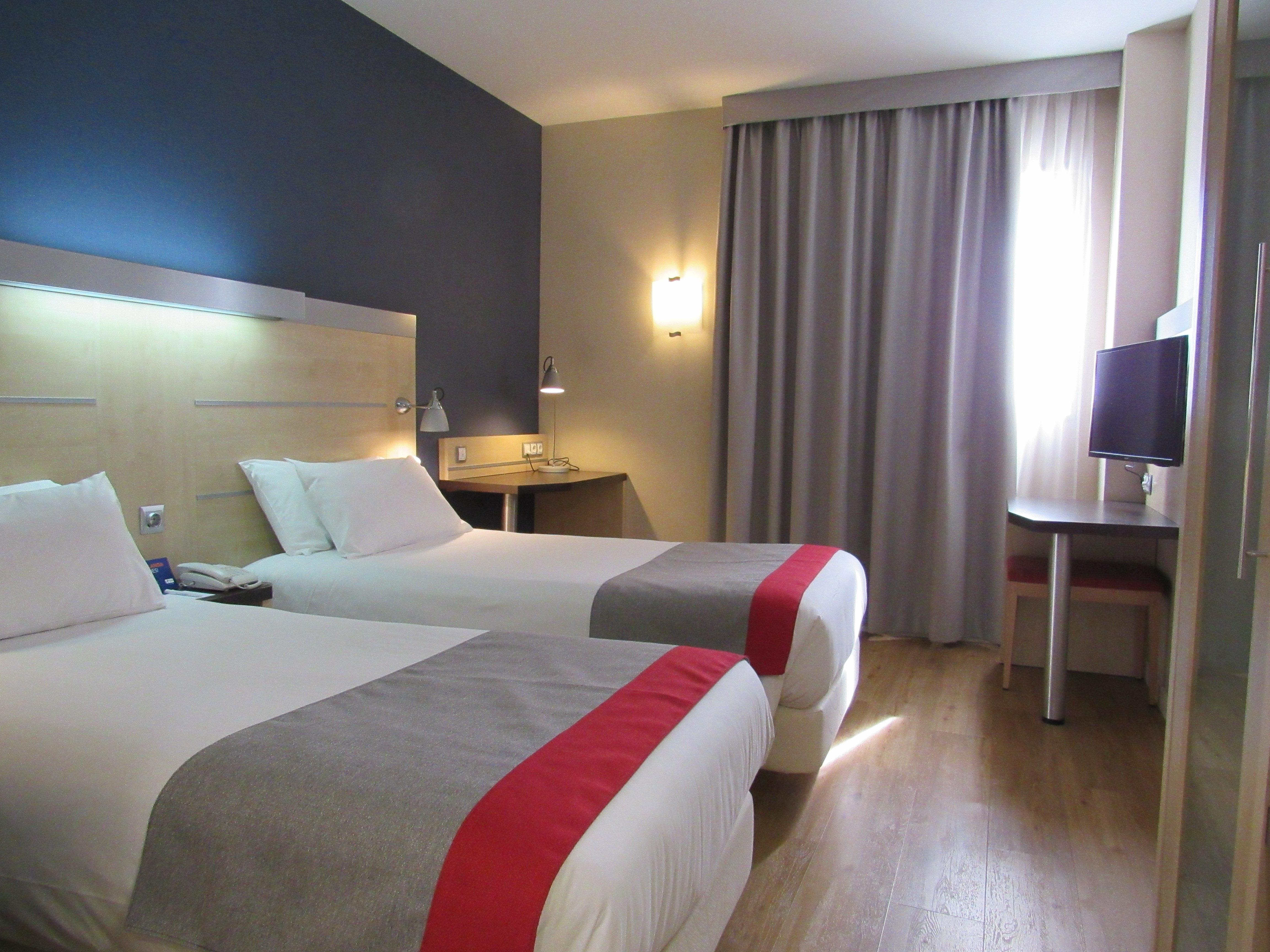 Holiday Inn Express Madrid-Getafe By Ihg מראה חיצוני תמונה