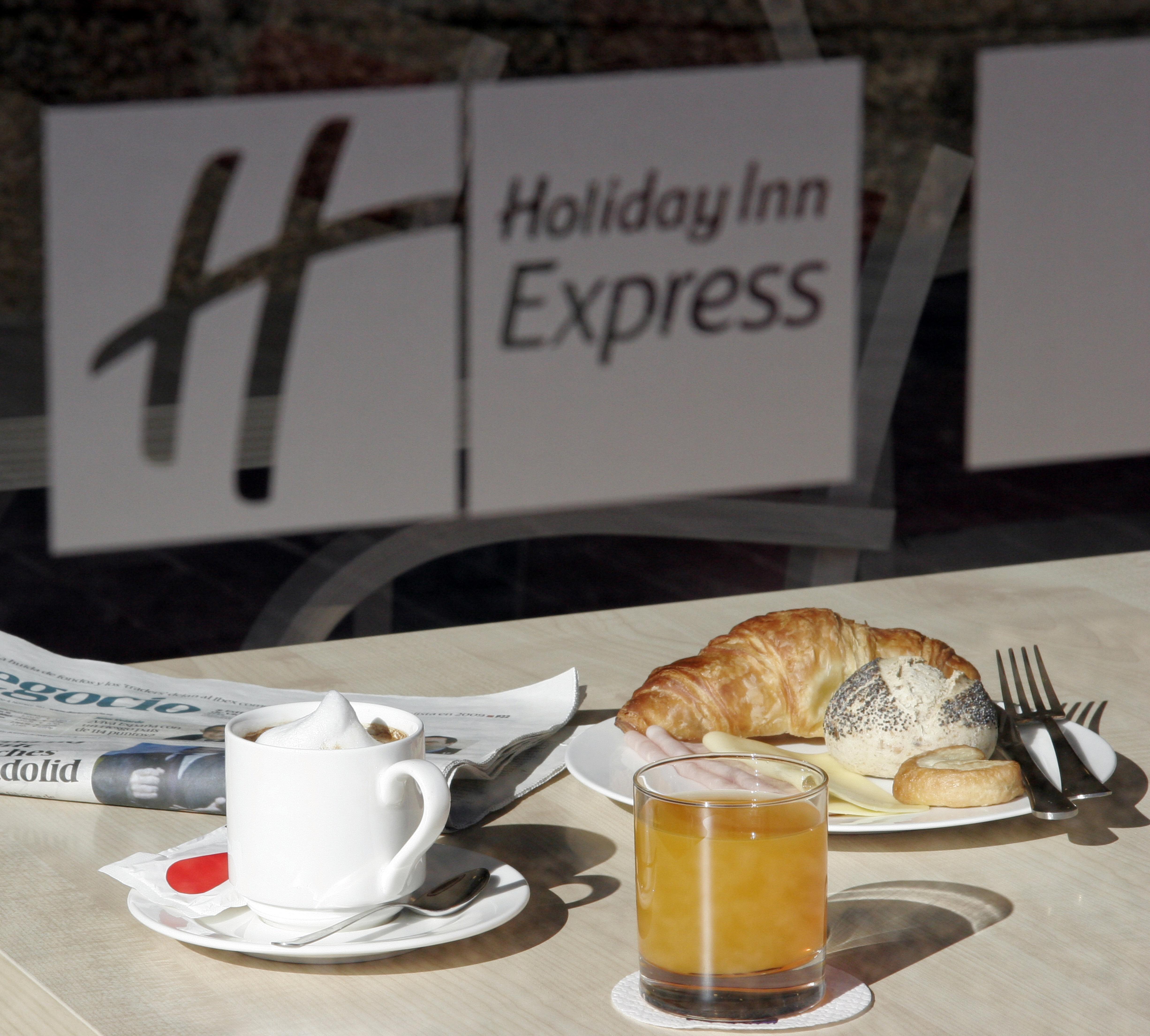 Holiday Inn Express Madrid-Getafe By Ihg מראה חיצוני תמונה