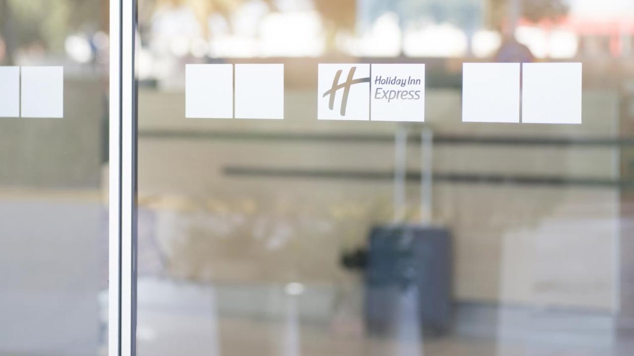 Holiday Inn Express Madrid-Getafe By Ihg מראה חיצוני תמונה