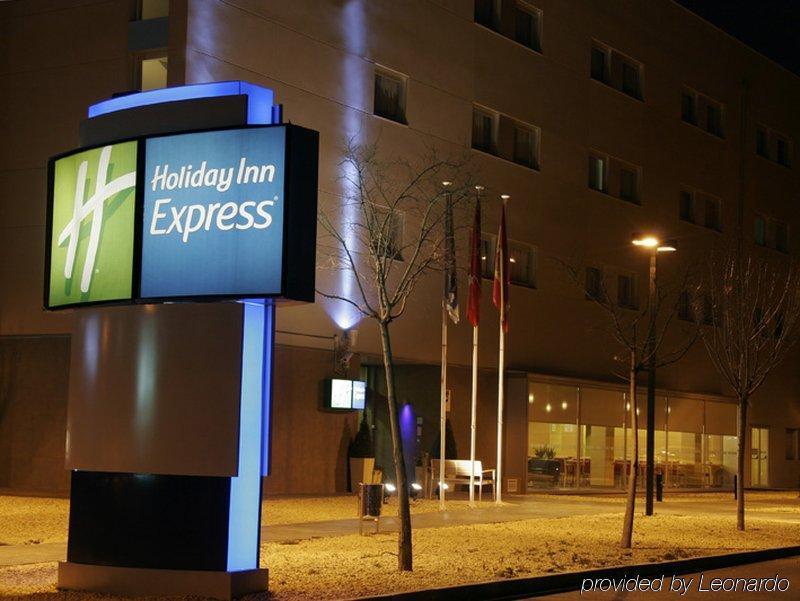 Holiday Inn Express Madrid-Getafe By Ihg מראה חיצוני תמונה
