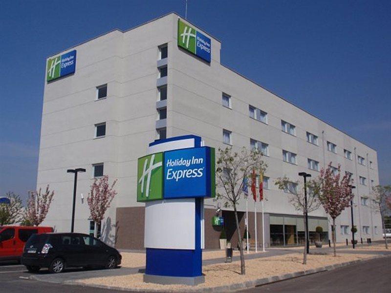 Holiday Inn Express Madrid-Getafe By Ihg מראה חיצוני תמונה